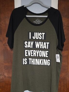 NWT SIZE 3 Torrid Olive Short Sleeve Crew Tee